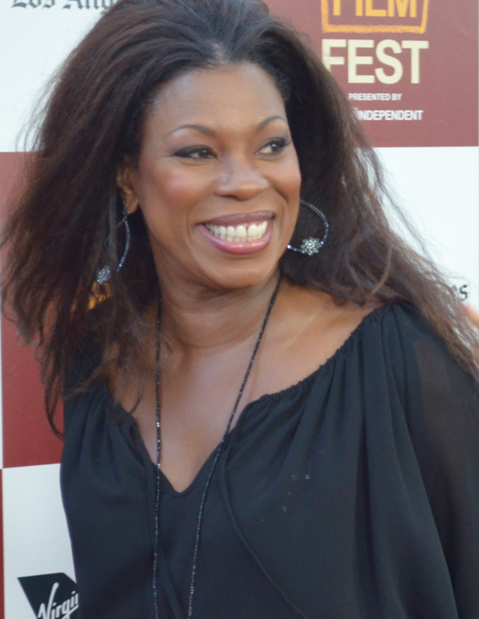 Lorraine Toussaint | Wiki & Bio | Everipedia