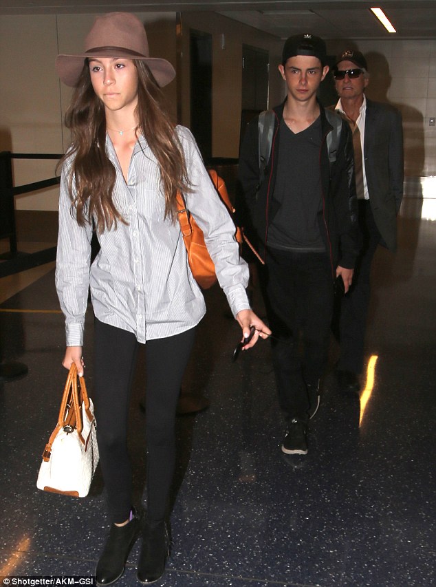 Carys Douglas Wiki Everipedia