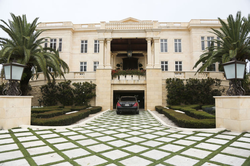 alex kompo everipedia wiki