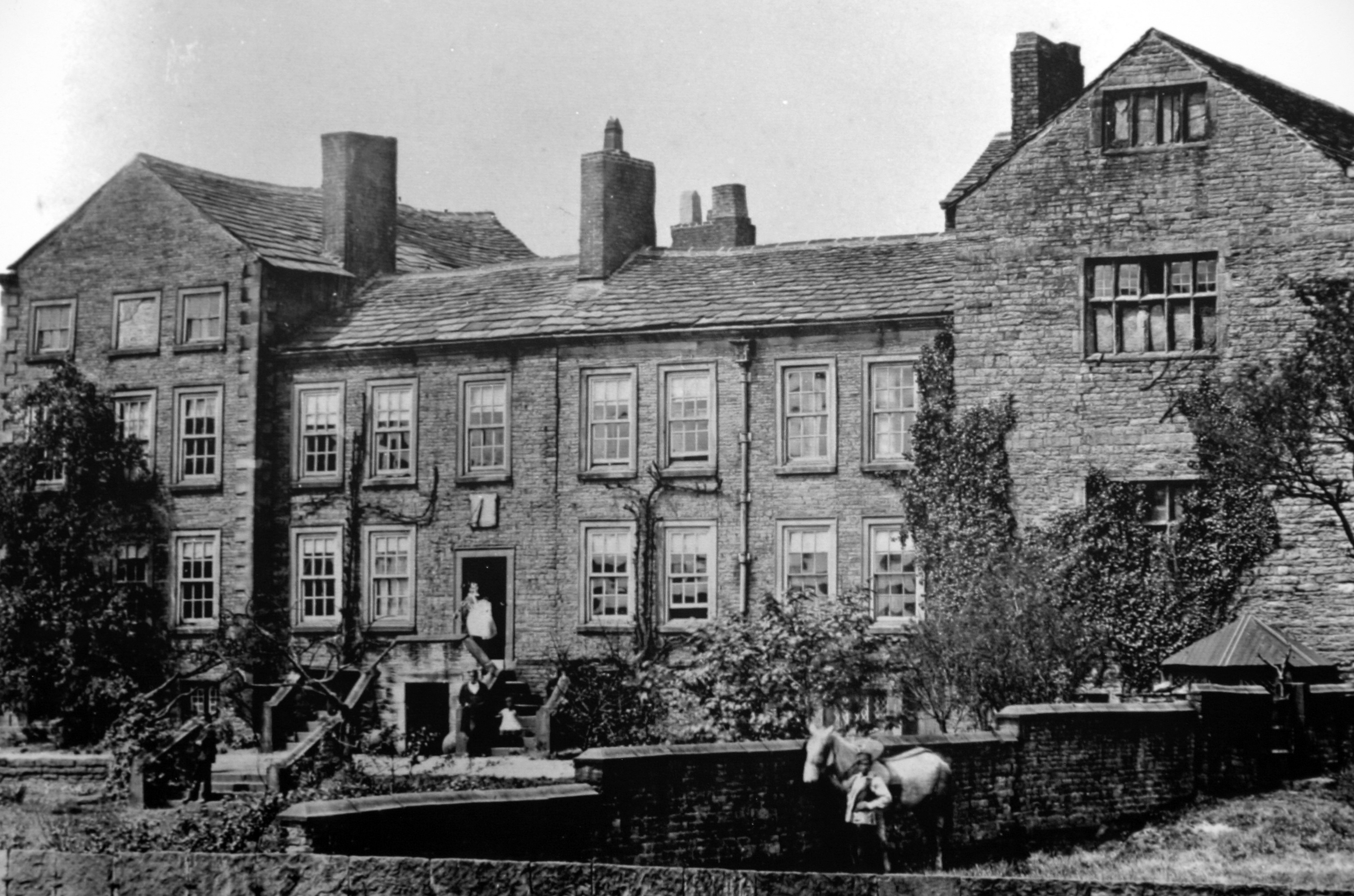 Royton Wiki Everipedia