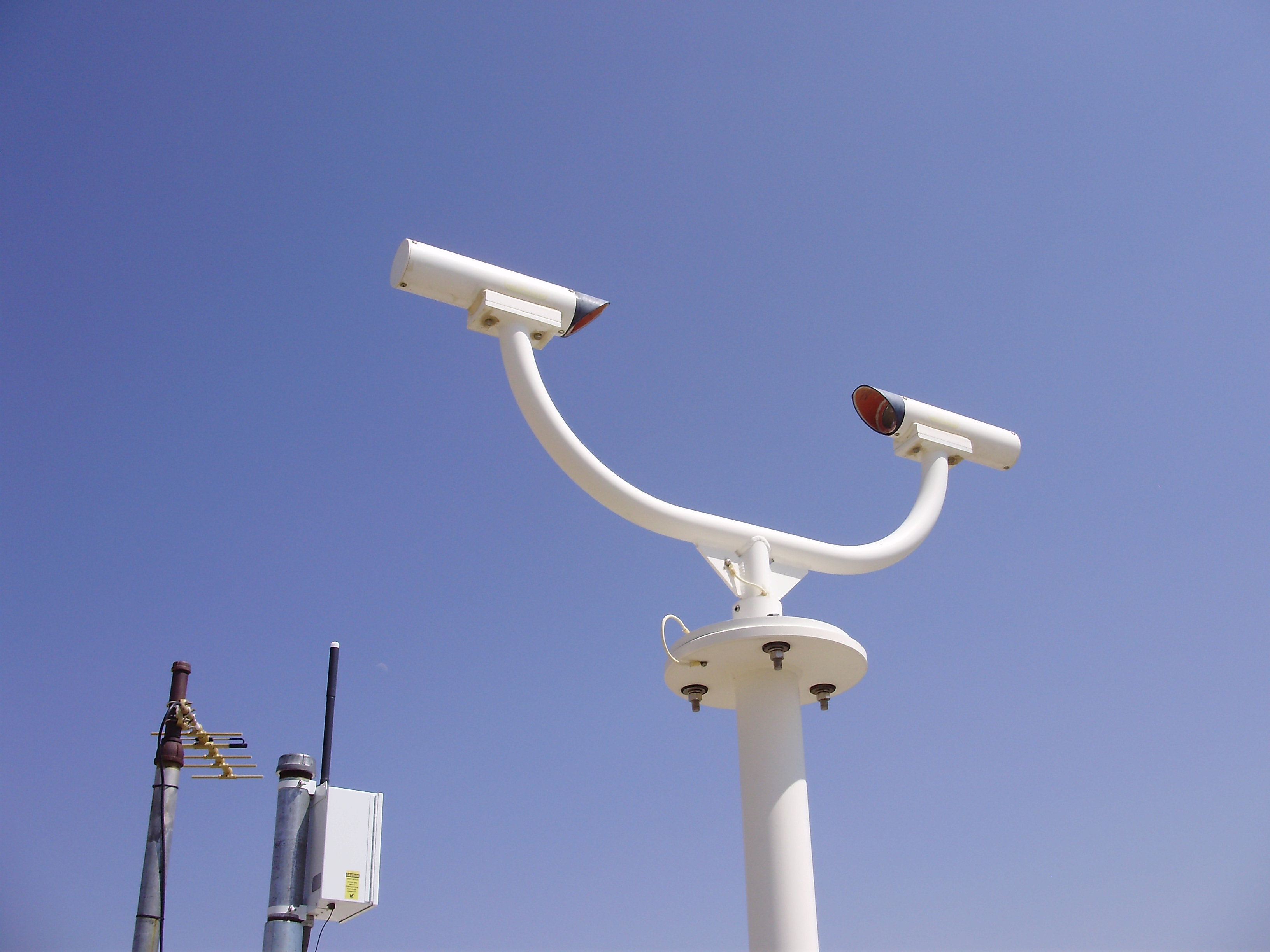 Automated airport weather station Wiki Everipedia