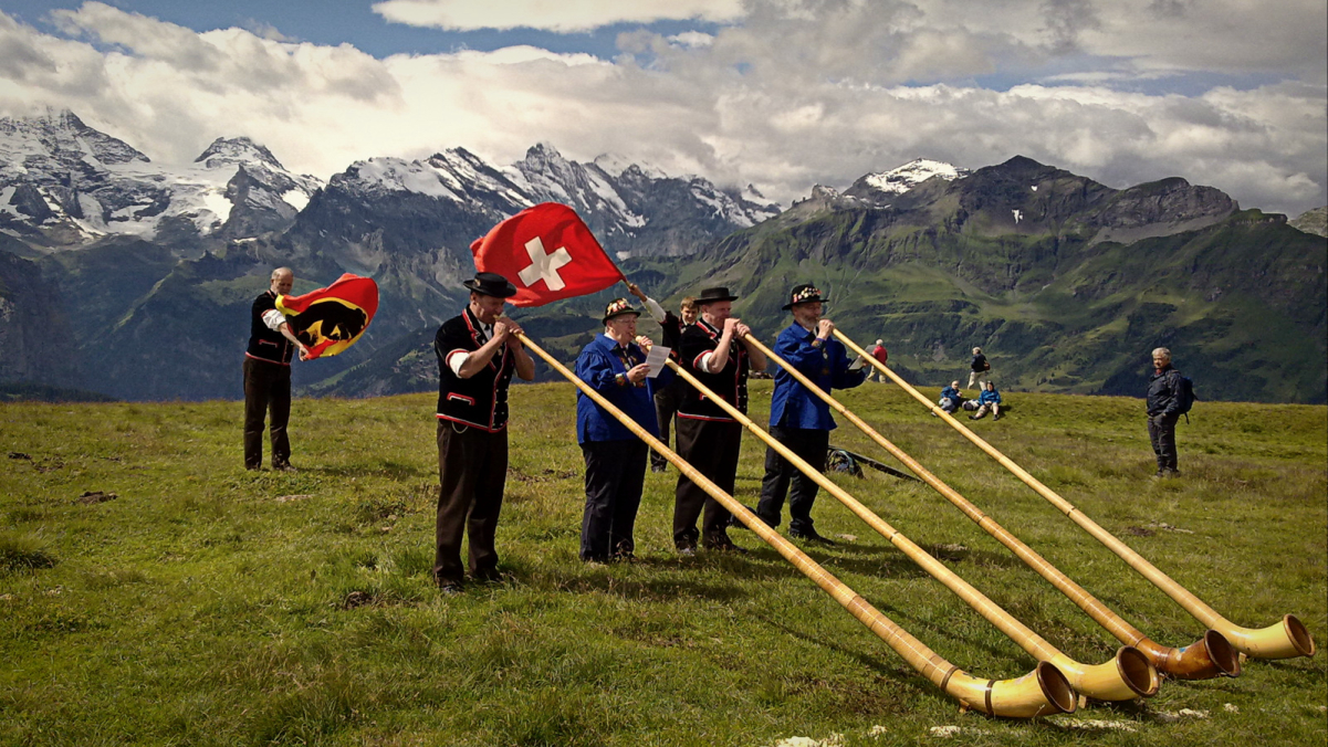 <a href="/content/Grindelwald" style="color:blue">Grindelwald</a> Swiss alphorn players