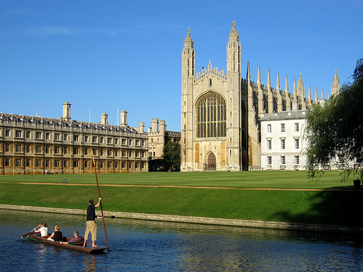 King's College Chapel, seen from <a href="/content/The_Backs" style="color:blue">the Backs</a>