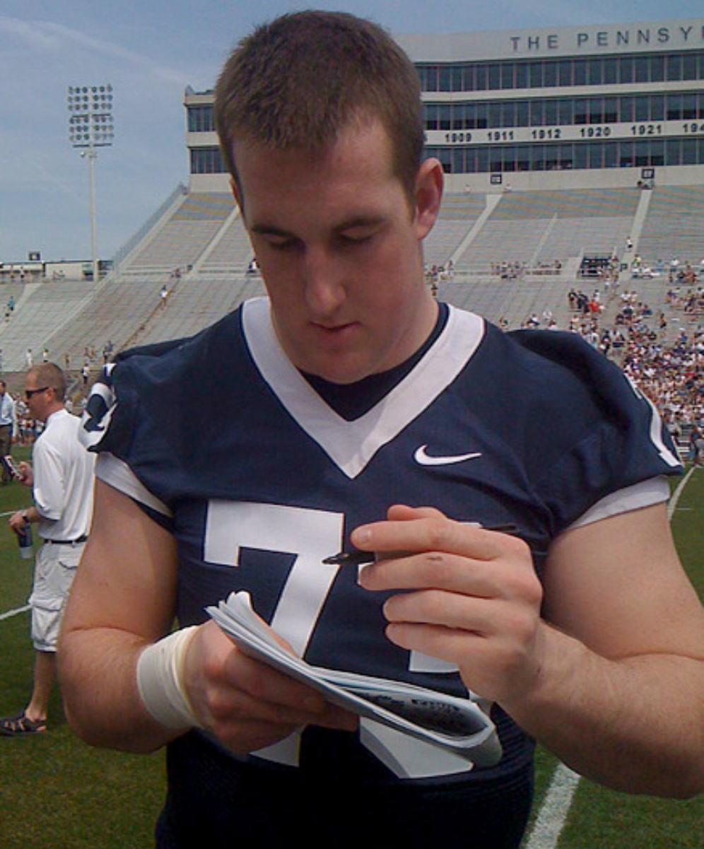 Landolt signs autographs at Penn State's 2008 Blue & White game, April 19, 2008.