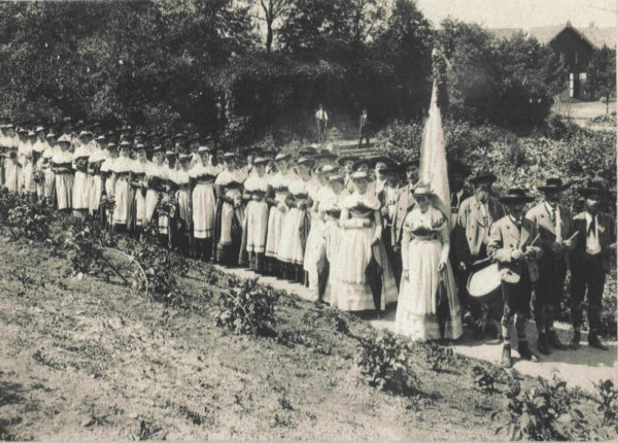 <i>Trachtenverein <a href="/content/Miesbach" style="color:blue">Miesbach</a></i>, an early folklore society in <a href="/content/Kingdom_of_Bavaria" style="color:blue">Bavaria</a>, 1862