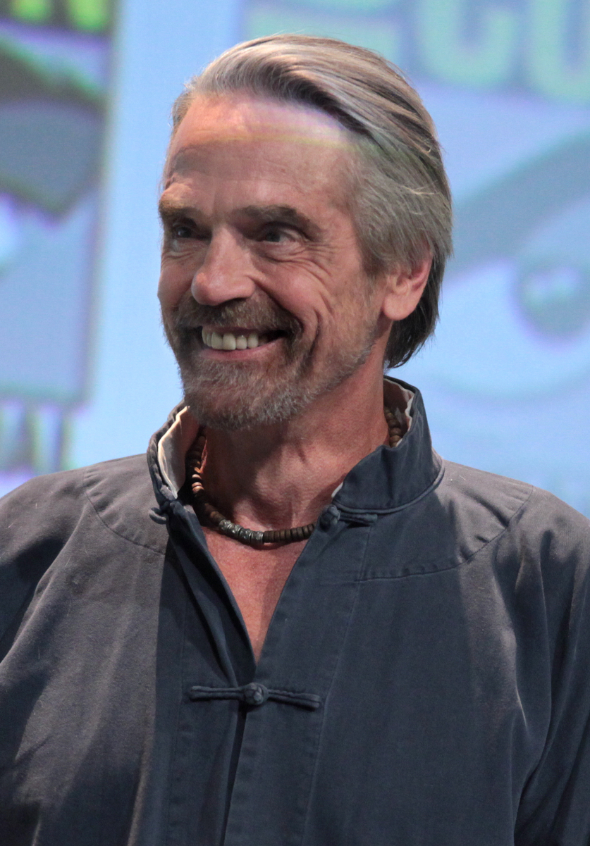 Irons at the 2015 <a href="/content/San_Diego_Comic-Con" style="color:blue">San Diego Comic-Con</a>