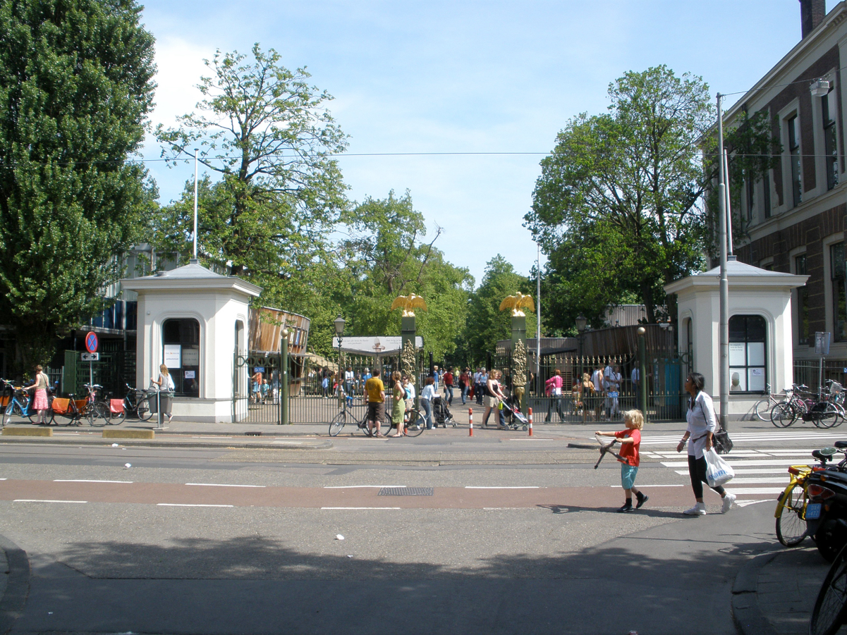 The entrance to Artis