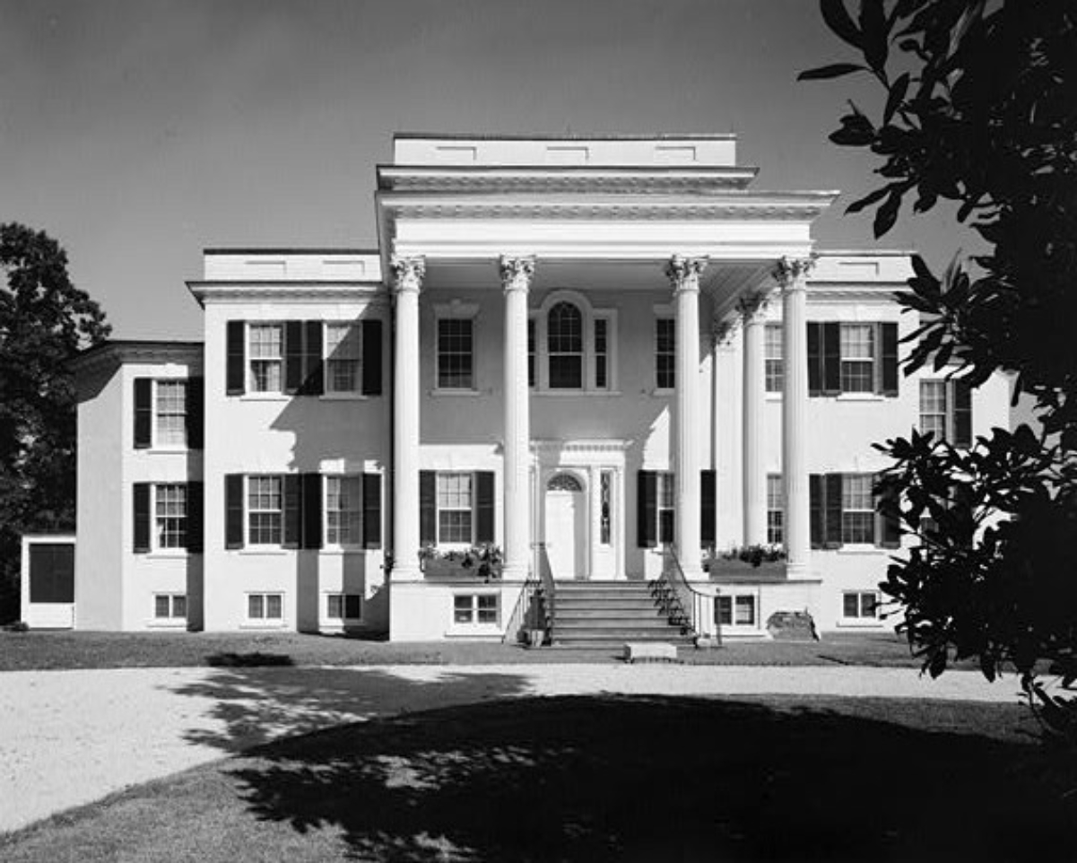 1973 Photograph of Main House of Oatlands Historic District