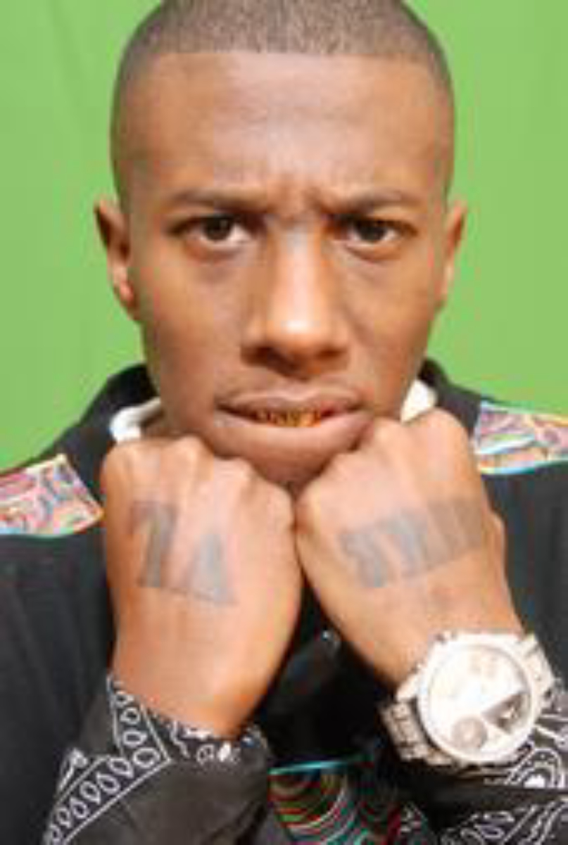 Mike the mechanics silent running. Кот miguel. Mike skinner. Mike the device but it was. Mike the mechanics 1985 album.