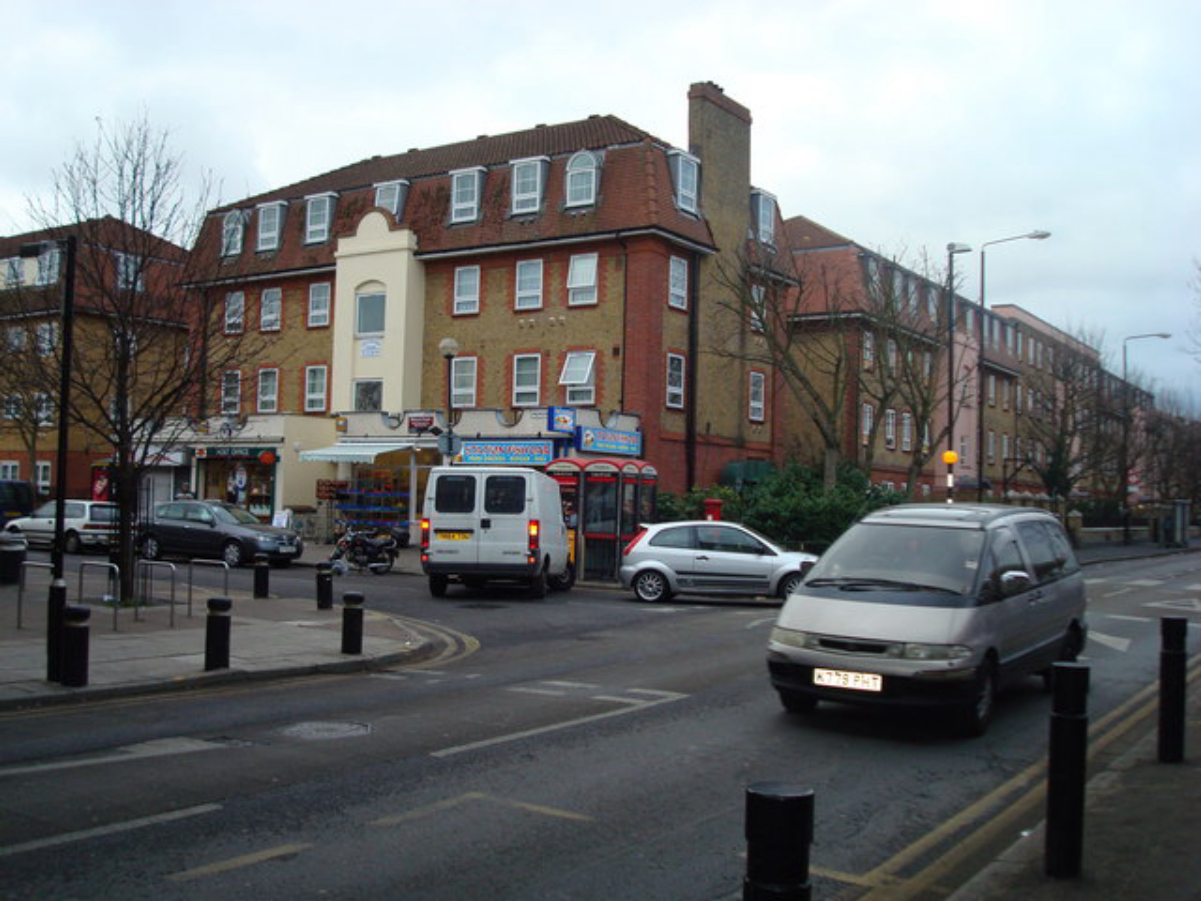 Manor Road, junction with Memorial Avenue.