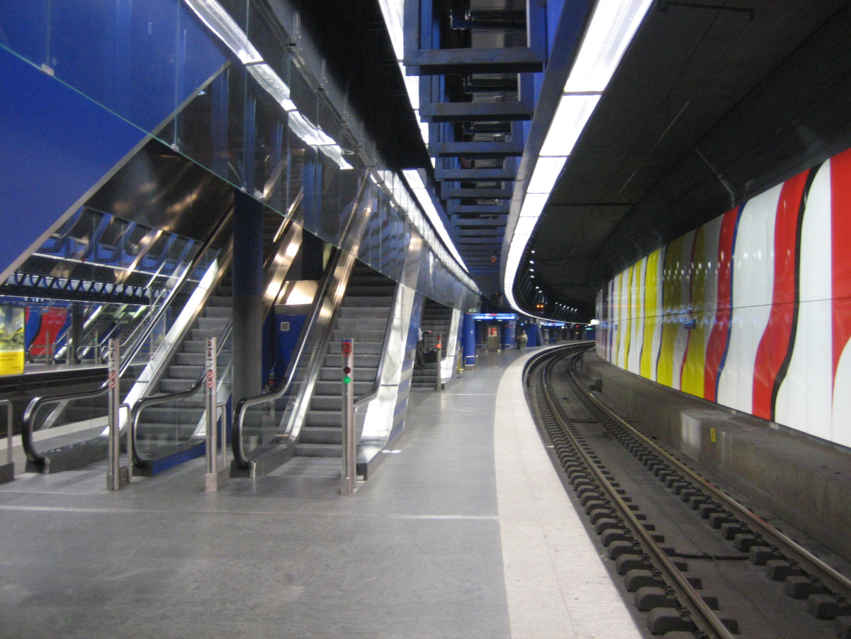 The underground platforms at Zurich Airport railway station