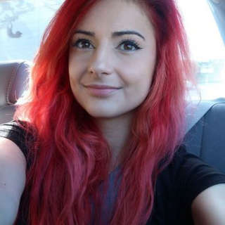 AnnieFuchsia Wiki & Bio