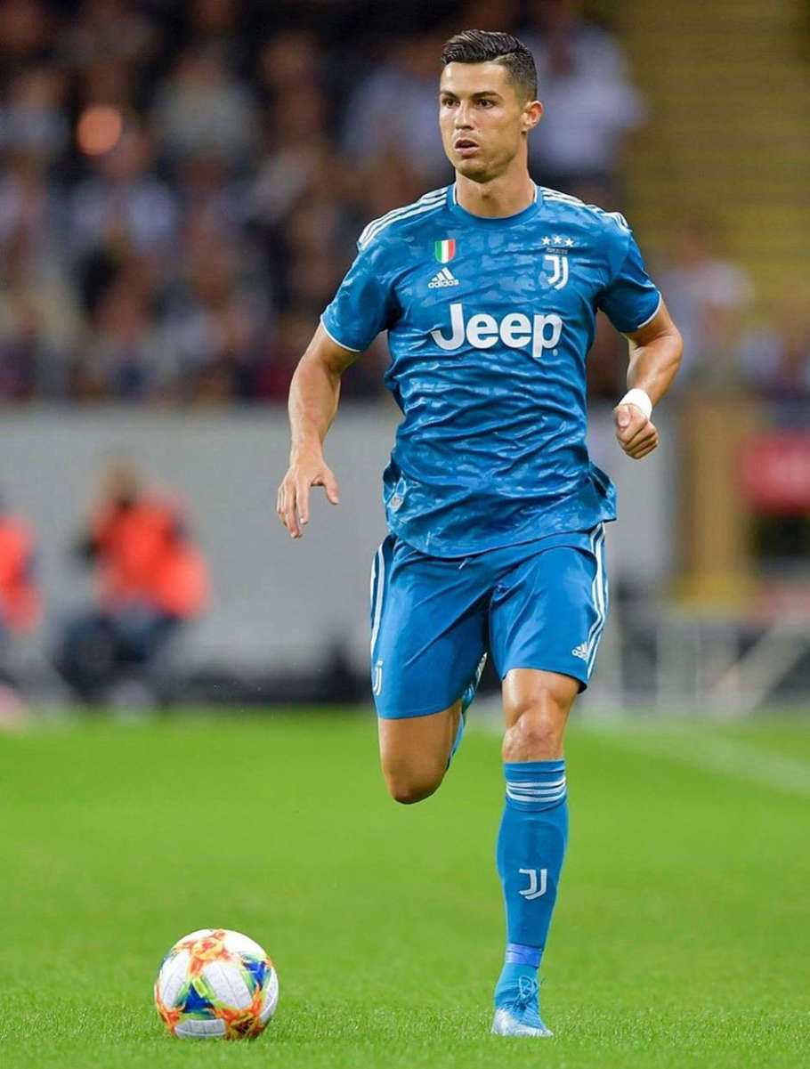 Cristiano Ronaldo, most popular Instagram account (September 2019).