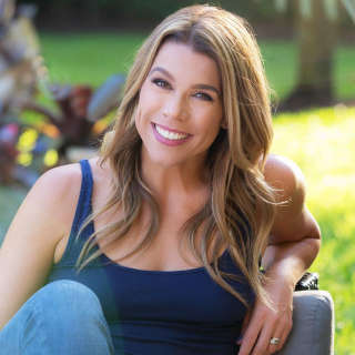 Jen Herrera Wiki & Bio - Tv Presenter