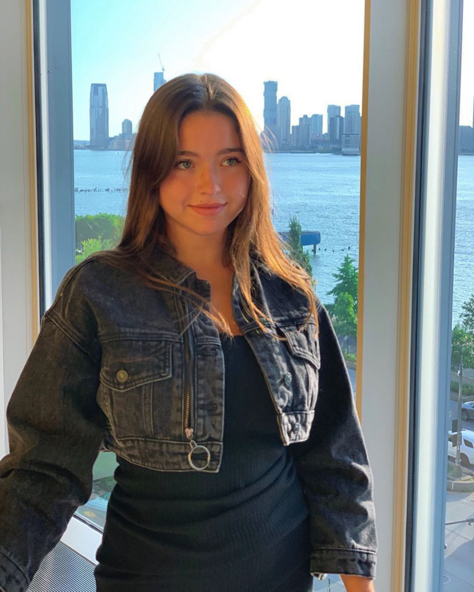 Lola Grace Consuelos Wiki