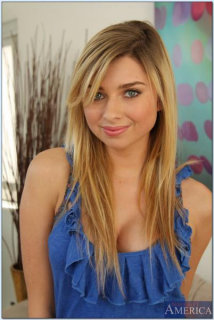 Molly Bennett Wiki & Bio